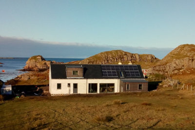 An Tigh Ùr, Kintra
