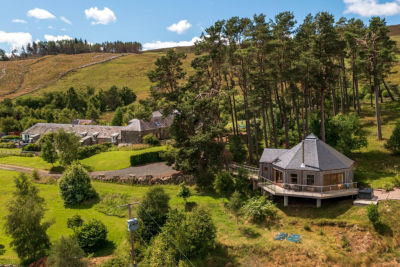 Dalnoid Cottages & Treehouses, Glenshee