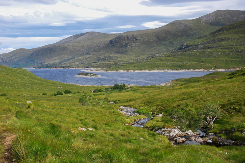 Descending to shores of Loch Mullardoch at Benula